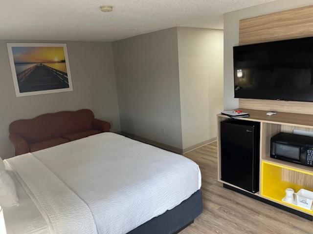 Days Inn By Wyndham Carthage Extérieur photo