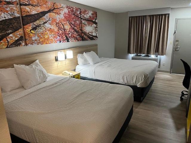 Days Inn By Wyndham Carthage Extérieur photo