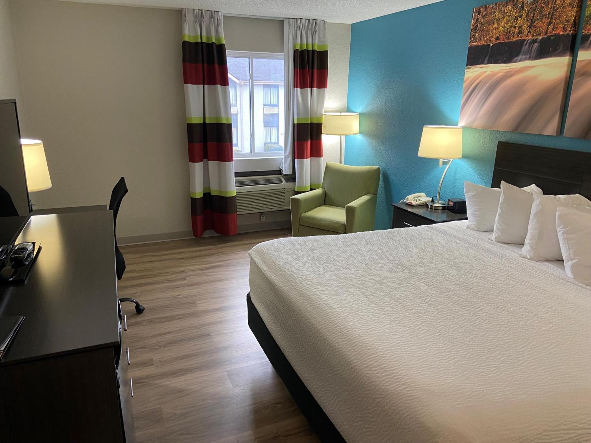 Days Inn By Wyndham Carthage Extérieur photo