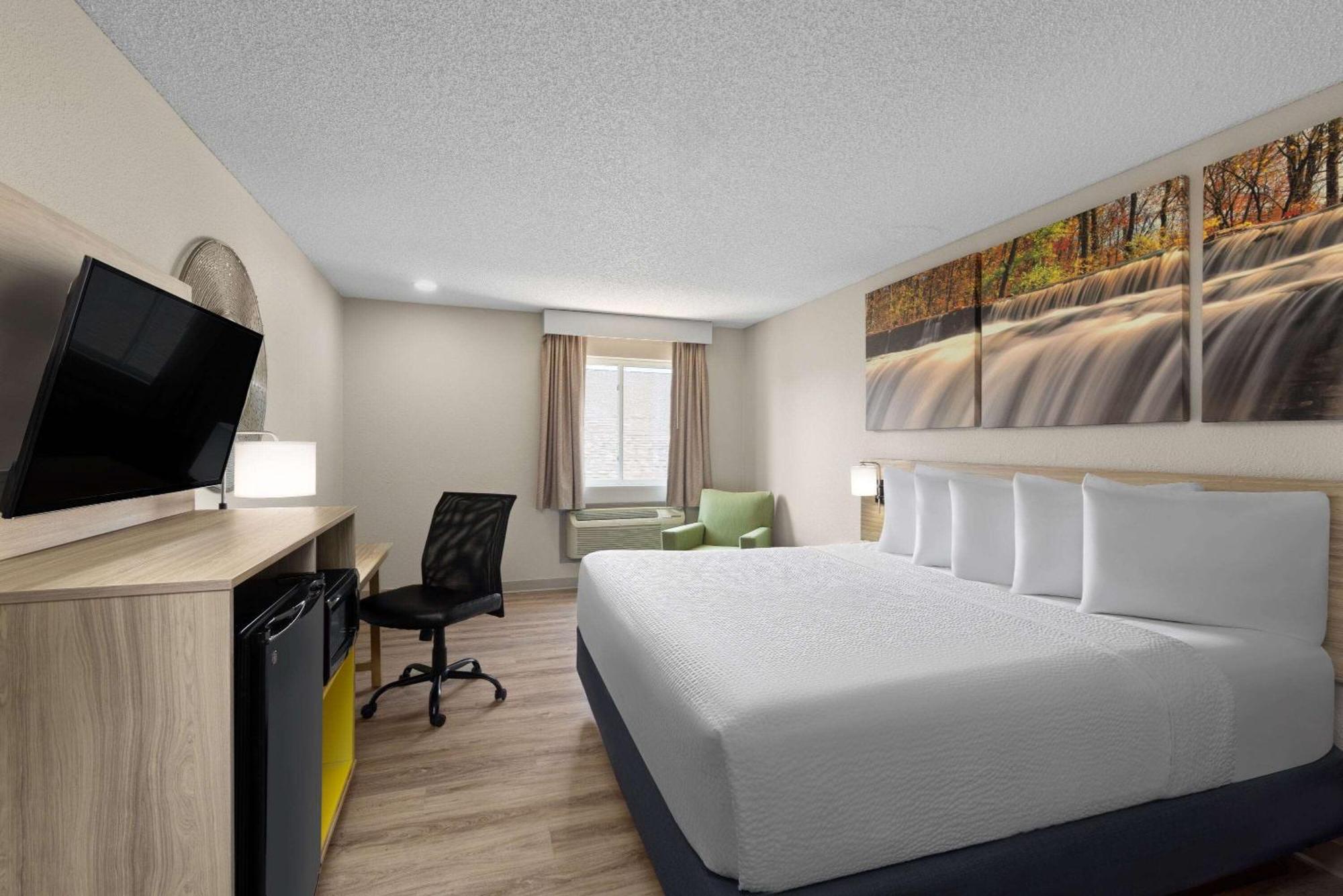 Days Inn By Wyndham Carthage Extérieur photo